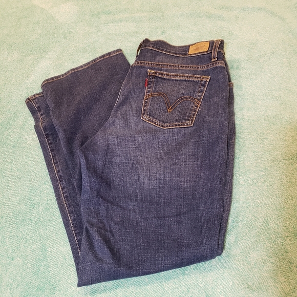 Levi's 550 Relaxed Fit Boot Cut Jeans - Picture 2 of 5